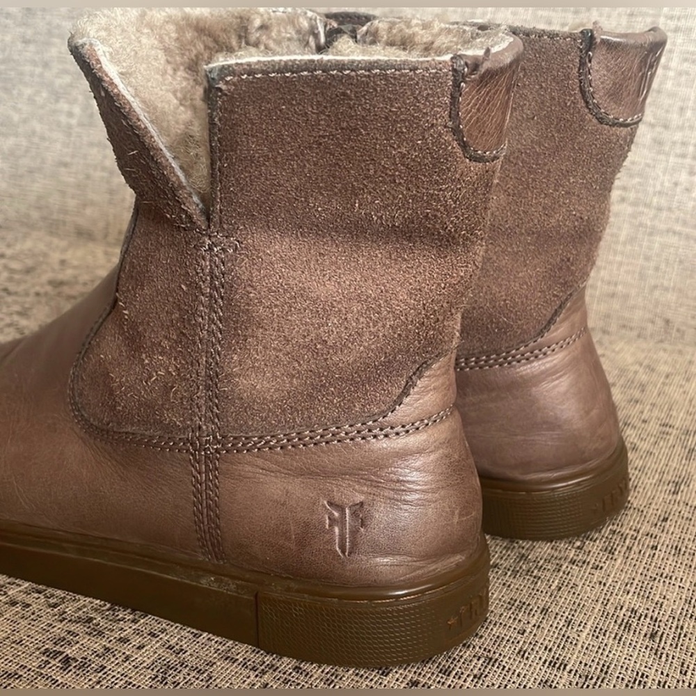 Frye Women’s Gemma Shearling Short Boot Lined, Leather. Size 7.5. So Cozy! - Picture 4 of 11